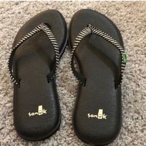 Sanuk Sandals 6.5